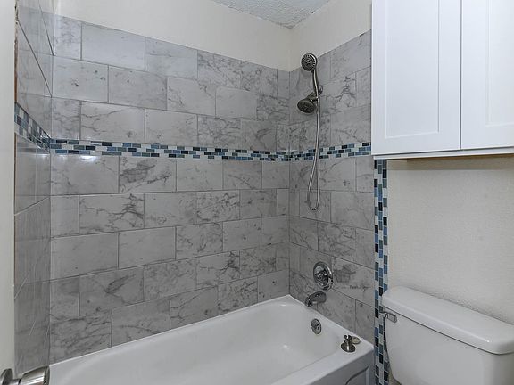 4th image of 1516 Bay Area Blvd APT L5