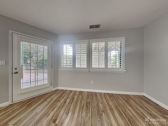 5th image of 701 Lighthouse Dr