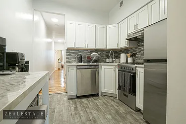 Rented by ZealEstate Group Inc