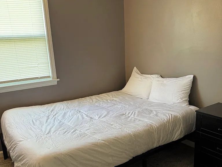 1 Harbor Ct — Photo 15