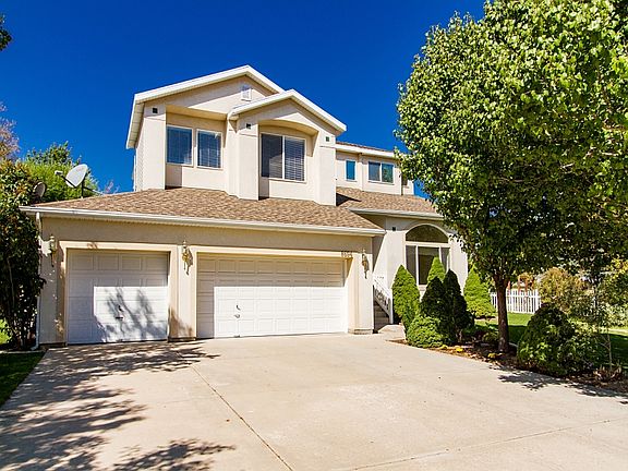 3rd image of 8694 S Mountain Vista Dr