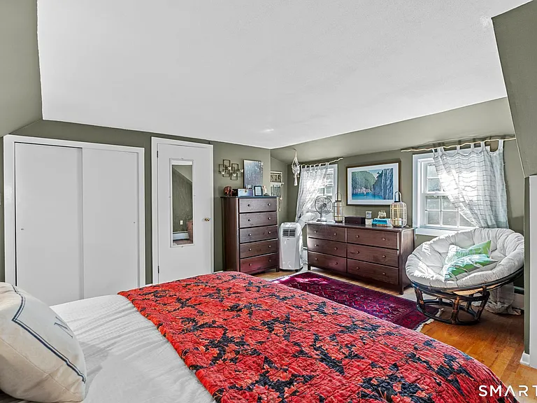 38 Barry Ln — Photo 22