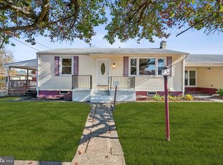 1015 Walnut St, Burlington, NJ 08016