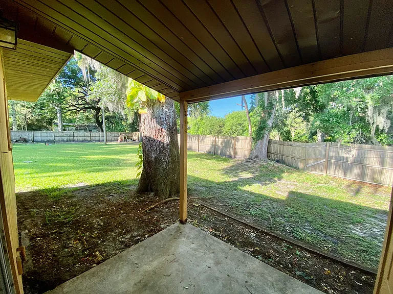 20004 Suncrest Dr — Photo 9