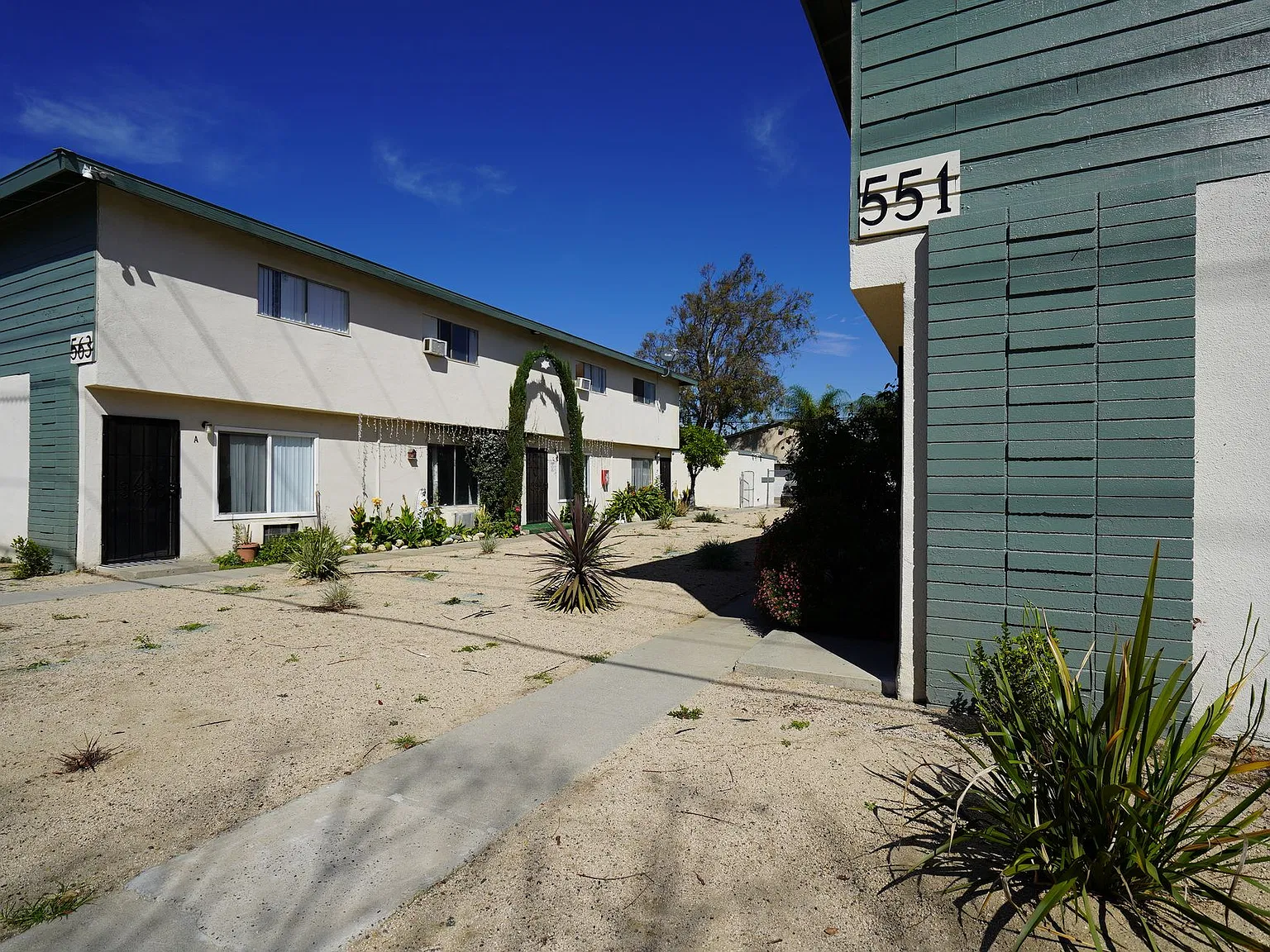 River Road Apartments — Photo 2