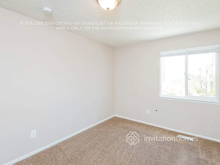 12040 Grape Way — Photo 12