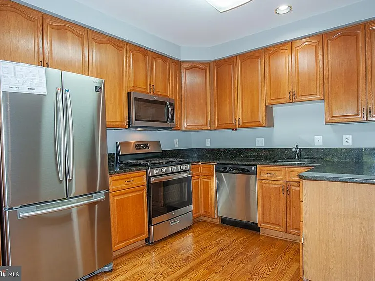 6276 Taliaferro Way — Photo 9