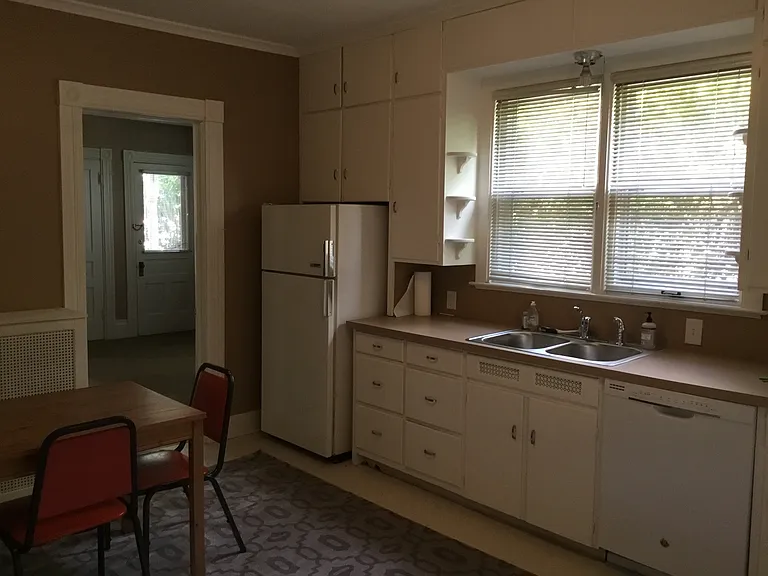 801 S Main St #1 — Photo 7