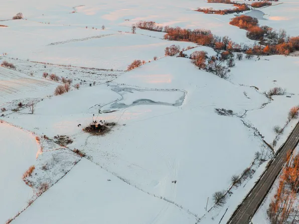 3311 S Stone School Rd, Trivoli, IL 61569