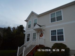 13 Lexington Way, Middletown, NY 10940