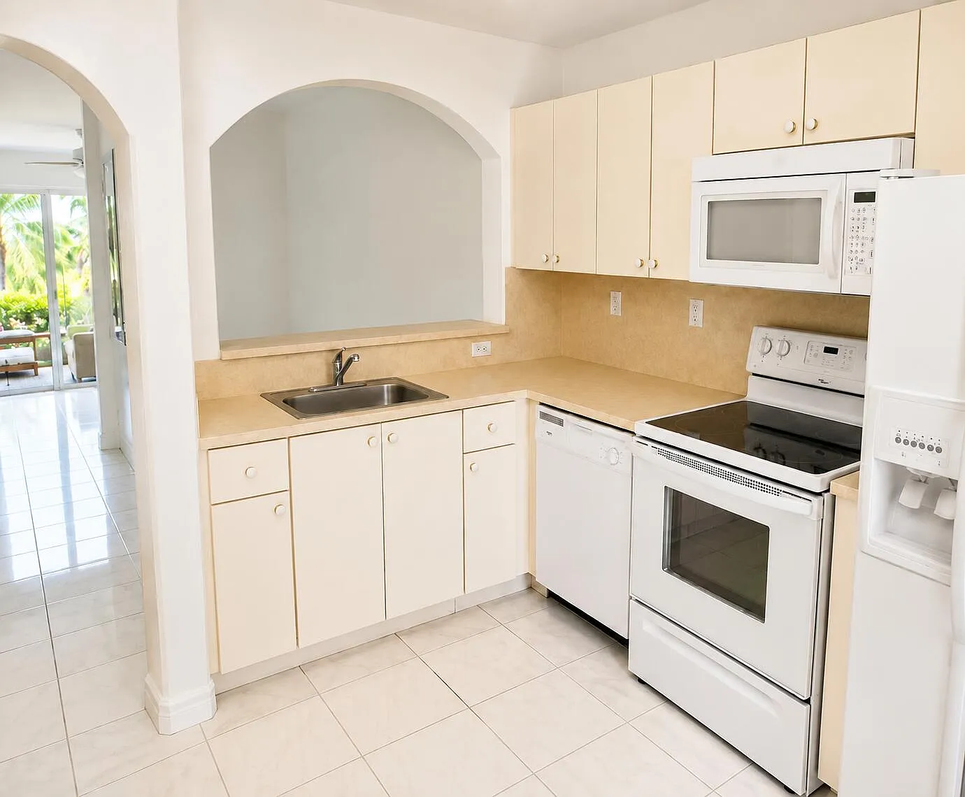 2 bed, 2.0 bath, 920 sqft, $1,950 — Photo 4