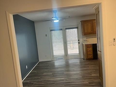 3rd image of 4225 S Milton Dr