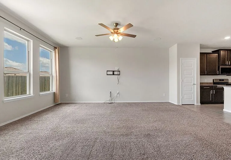 3140 Blacksmith Ln — Photo 6