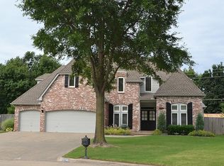 5706 E 103rd St, Tulsa, OK 74137