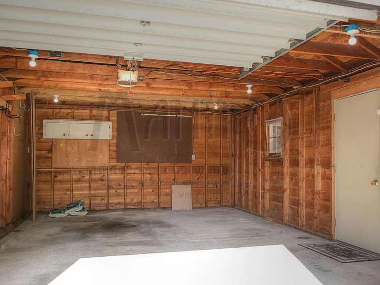 5127 N Walnut St — Photo 29