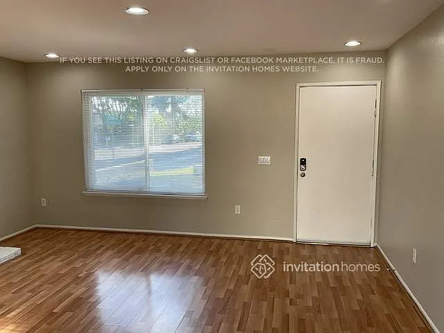 2313 S Pleasant Ave — Photo 3