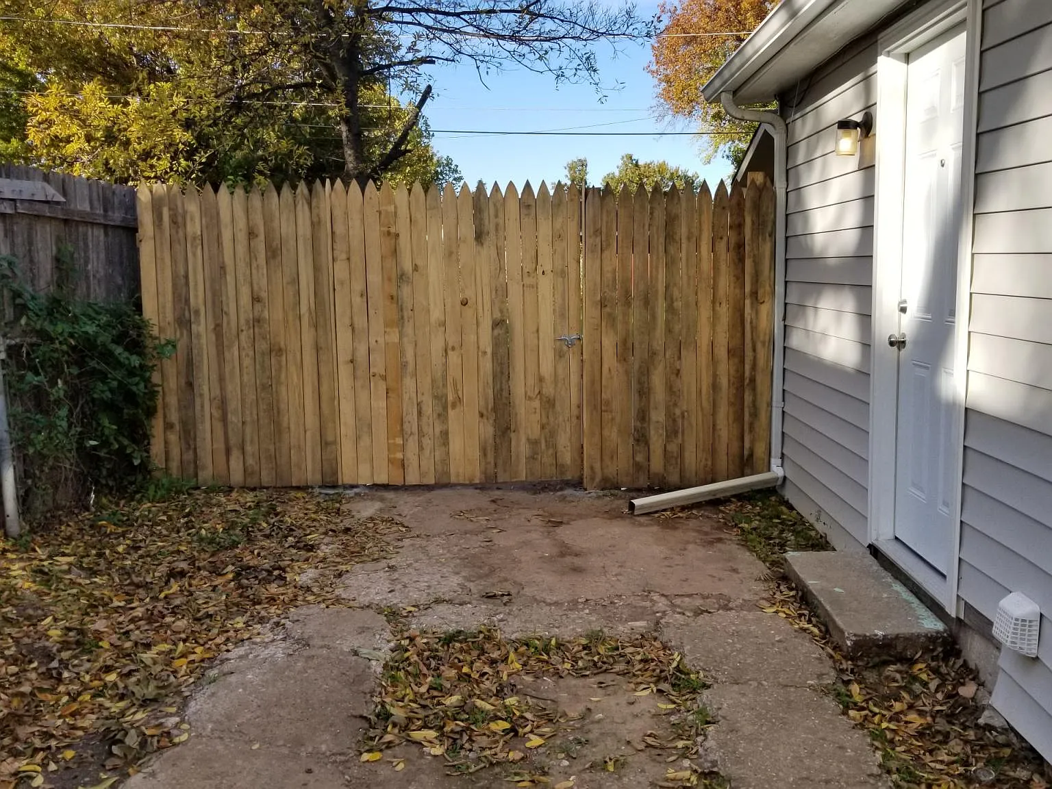3 bed, 1248 sqft, $1,200 — Photo 3