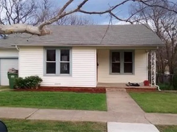 611 SW 4th Ave, Mineral Wells, TX 76067