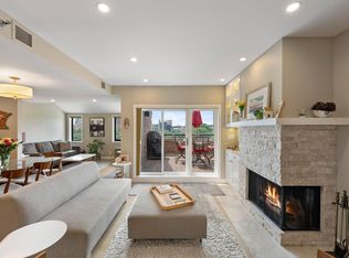 110 1st Ave NE UNIT F412, Minneapolis, MN 55413