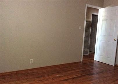 3rd image of 2446 Belair St