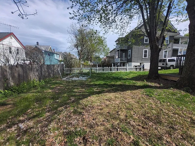 13 Harrison St — Photo 6