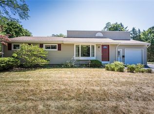 152 Horizon Dr, Rochester, NY 14625