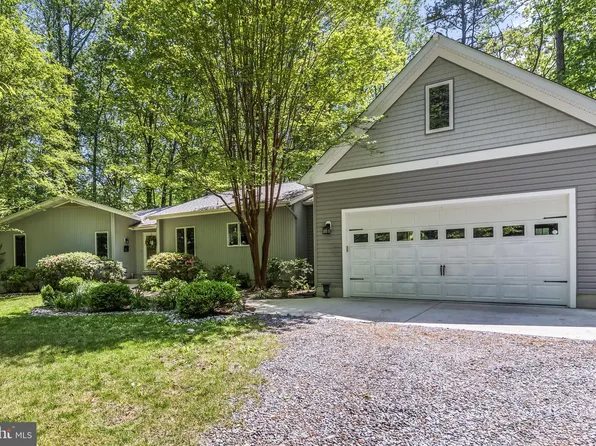 43530 Drum Cliff Rd, Hollywood, MD 20636