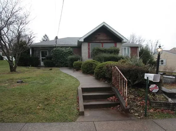 1114 Grandview Dr, Jeannette, PA 15644