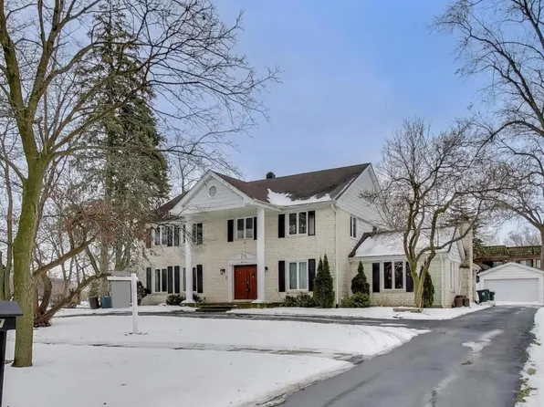 511 Mark Ln, Downers Grove, IL 60516