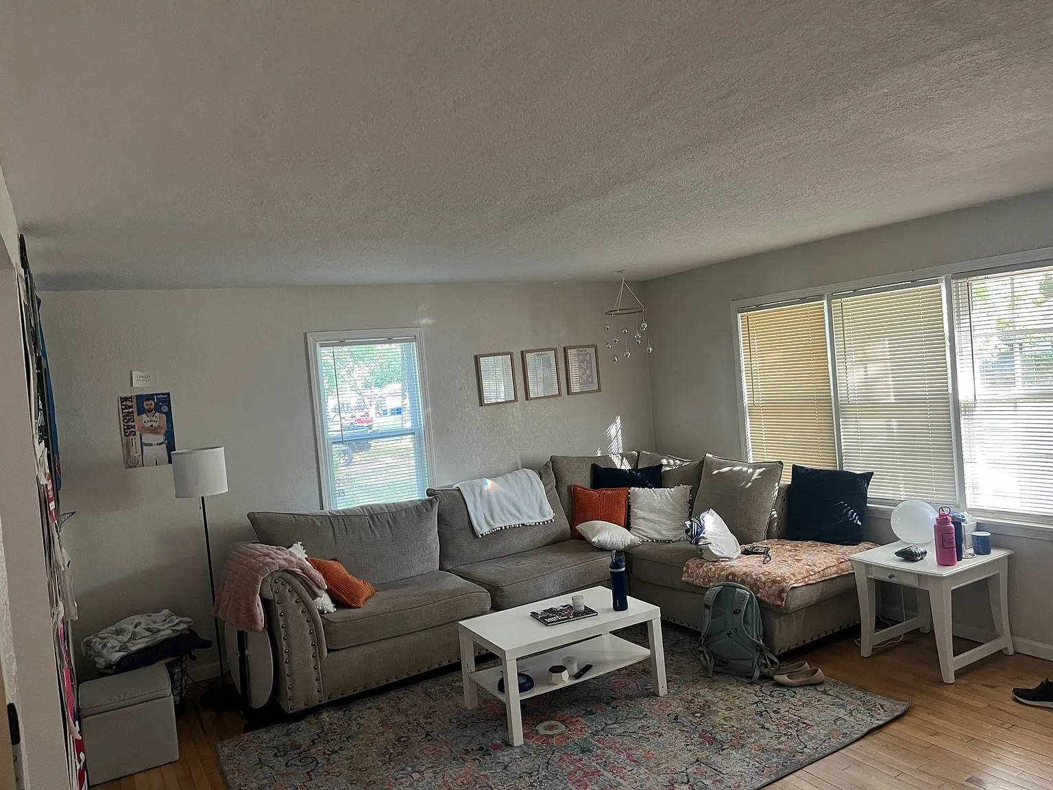 3 bed, 1120 sqft, $1,880 — Photo 4