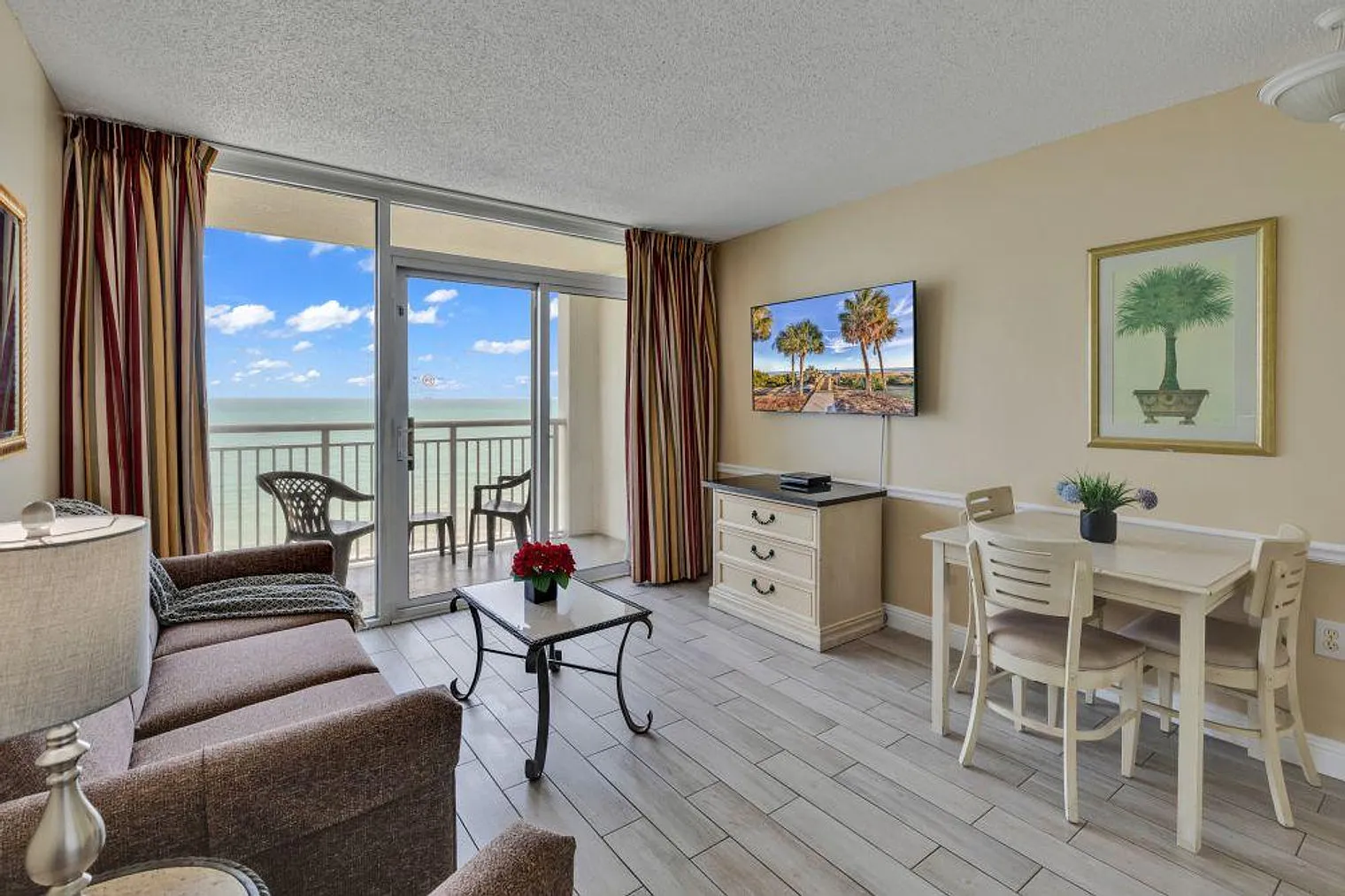 1 bed, 1.0 bath, 592 sqft, $2,871 — Photo 1