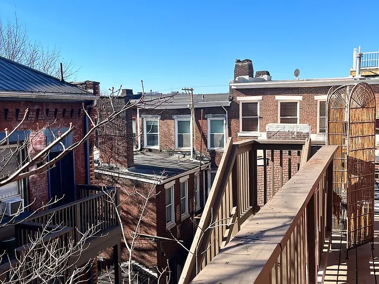 614 Armandale St — Photo 16