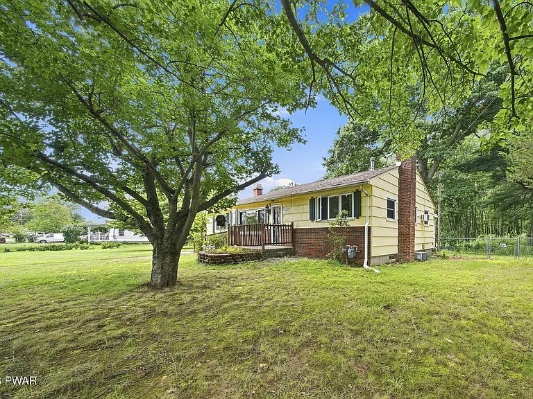 1055 Blue Ridge Ave — Photo 3