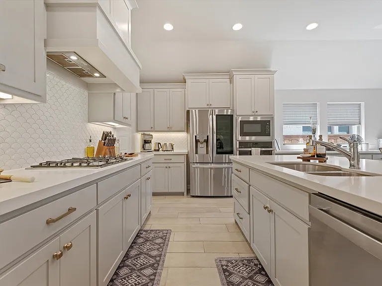 10620 Oates Branch Ln — Photo 9