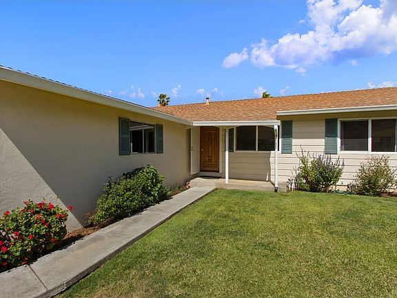 3rd image of 425 Gonzaga Avenue