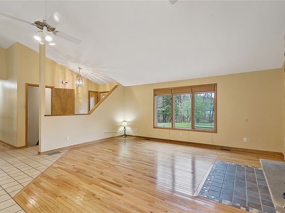 4th image of 61 Rice Rd