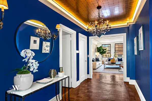 Sold by Warburg | media 6