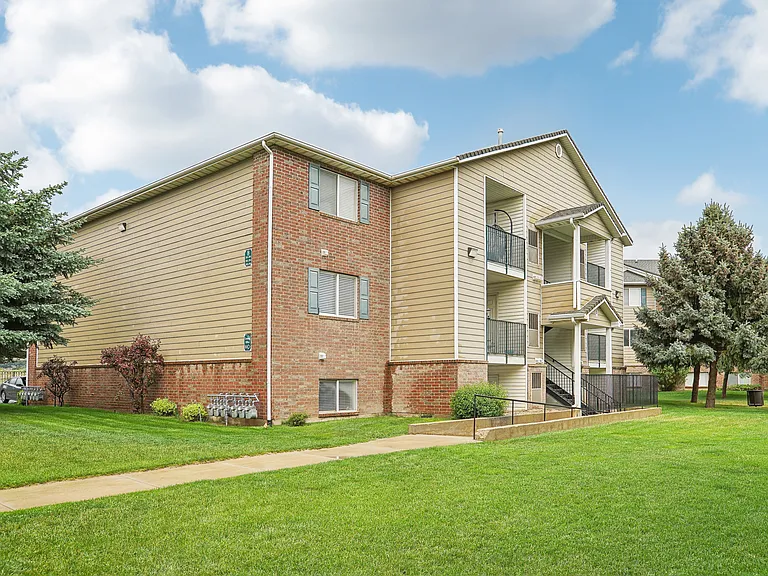 Cambridge Crossing Apartments — Photo 14