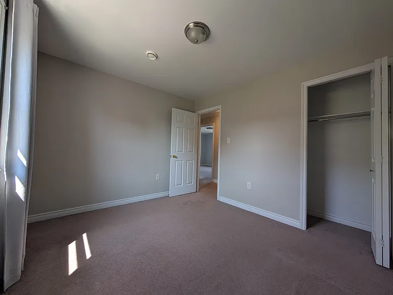 14 Stone Hill Pl — Photo 13