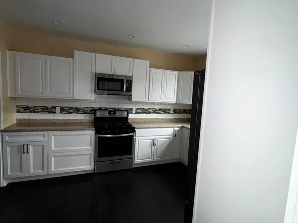 806 Garden St #3, Hartford, CT 06120
