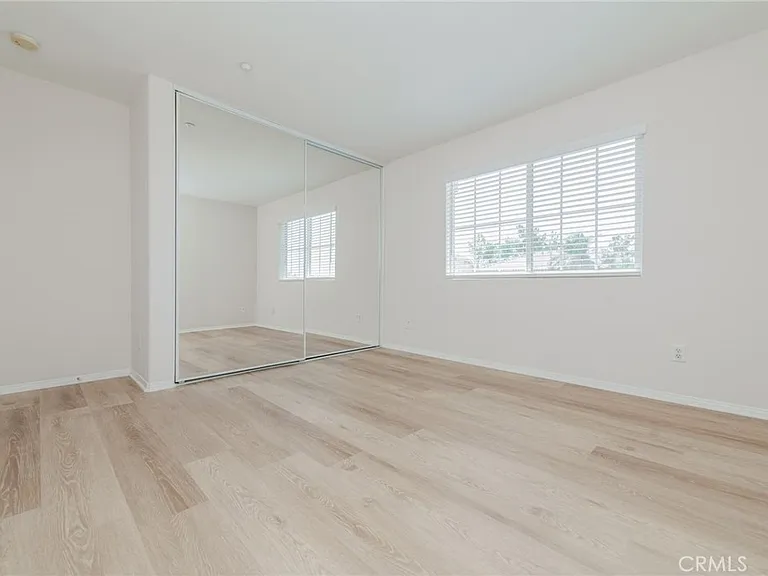 16432 Landmark Dr — Photo 37