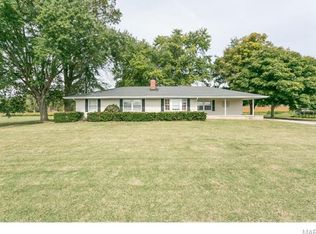 2869 Sandy Creek Rd, Pevely, MO 63070