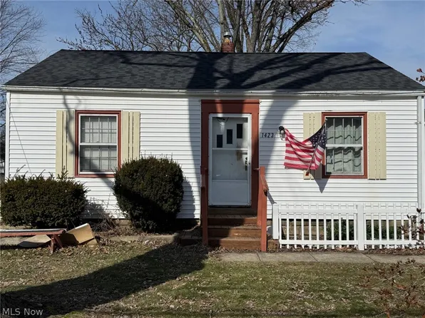1423 Falls Ave, Cuyahoga Falls, OH 44223