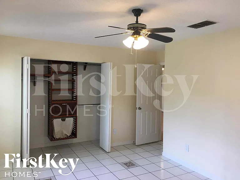 1011 Coatbridge Dr — Photo 6