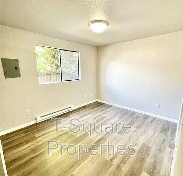 7125 Rainier Dr #4 — Photo 6