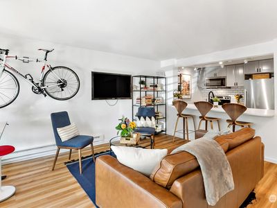 949 N 35th Street #105, Seattle, WA, 98103