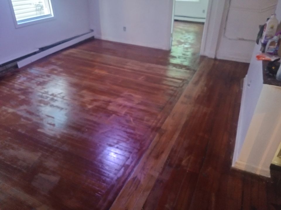 2nd image of 522 Garfield Ave Floor 2