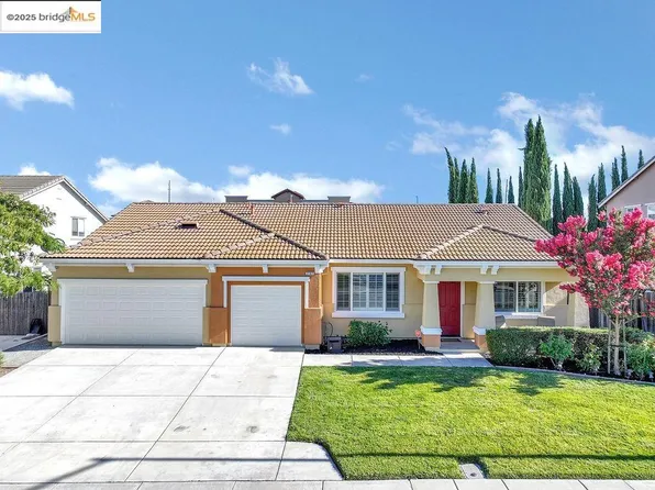 2107 Chicory Dr, Oakley, CA 94561