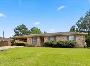 546 Hunters Creek Cir, Madison, MS 39110