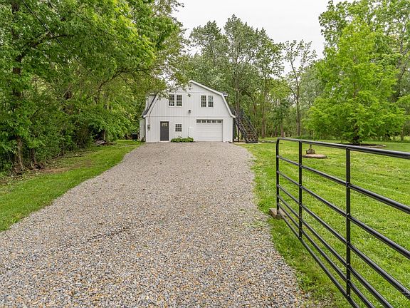 3rd image of 341 Westboro Rd